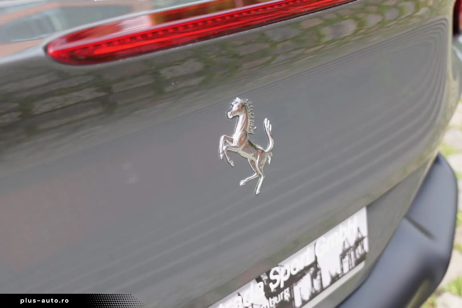 FERRARI Portofino M