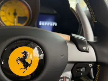 FERRARI Portofino M SITZBEL 20  APPLE CAM SCUDERIA POWER