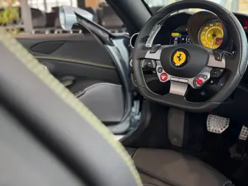 FERRARI Portofino M SITZBEL 20  APPLE CAM SCUDERIA POWER