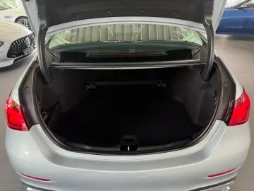 MERCEDES-BENZ C 200 AMG Schiebedach HuD KeyGO
