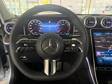 MERCEDES-BENZ C 200 AMG Schiebedach HuD KeyGO