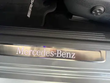 MERCEDES-BENZ C 200 AMG Schiebedach HuD KeyGO