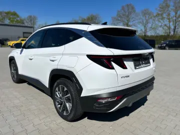 HYUNDAI Tucson 1.6 CRDI Mild-Hybrid 4WD -ACC-Kamera-LED