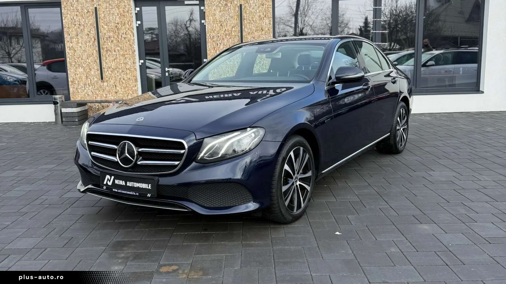 Mercedes-Benz E 300