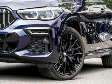 BMW X6 xDrive40d M SPORT AHK PANO H K HuD DA PROF 36