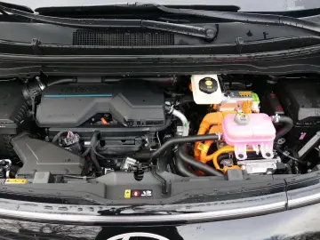 Hyundai STARIA Hybrid 9-Sitzer 1.6 T-GDI HEV (225 PS)