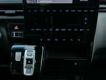 Hyundai STARIA Hybrid 9-Sitzer 1.6 T-GDI HEV (225 PS)