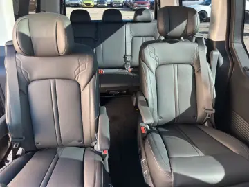 Hyundai STARIA 1.6 T-GDI HEV SIGNATURE SD PANORAMA