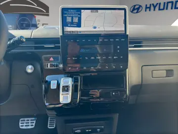Hyundai STARIA 1.6 T-GDI HEV SIGNATURE SD PANORAMA