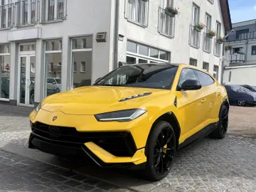 LAMBORGHINI Urus S