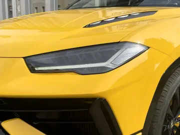LAMBORGHINI Urus S