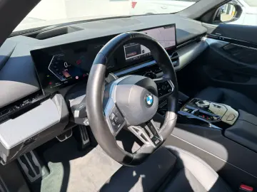 BMW 520d Limousine AHK SHZ HiFi