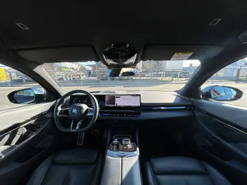 BMW 520 d M Sport Pro Head-Up  21  FINANZIERUNG