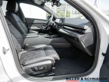 BMW 520i M-Sport Pro AHK STANDHZG ACC HUD MEM