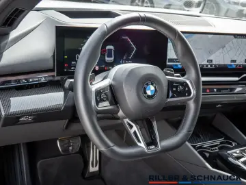 BMW 520i M-Sport Pro AHK STANDHZG ACC HUD MEM
