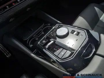 BMW 520i M-Sport Pro AHK STANDHZG ACC HUD MEM