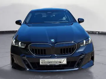 BMW 520i M SPORT PRO Iconic Glow harman kardon Alarm
