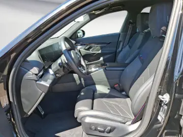 BMW 520i M SPORT PRO Iconic Glow harman kardon Alarm