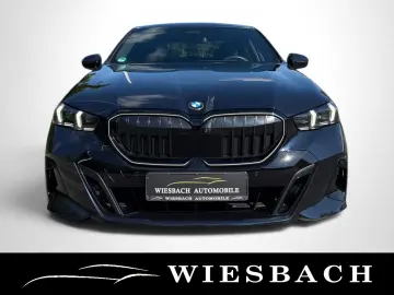 BMW 520i M Sport Pro  21  PANO HARMAN 360  AHK