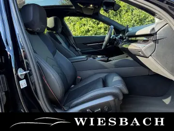 BMW 520i M Sport Pro  21  PANO HARMAN 360  AHK