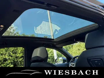 BMW 520i M Sport Pro  21  PANO HARMAN 360  AHK