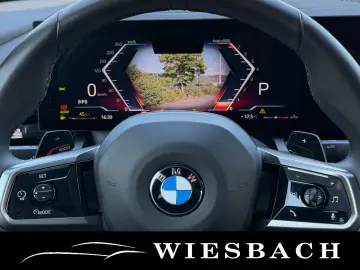 BMW 520i M Sport Pro  21  PANO HARMAN 360  AHK