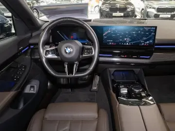 BMW 520d xDrive M Sport HUD ACC 360 KAM RFK NAVI LM