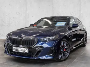 BMW 520d xDrive M Sport HUD ACC 360 KAM RFK NAVI LM