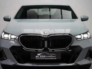 BMW 520d xDrive M Sport ICONIC CARBON 360 H&K MEMO