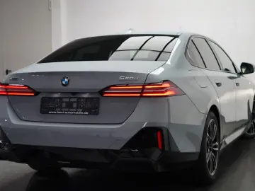 BMW 520d xDrive M Sport ICONIC CARBON 360 H&K MEMO
