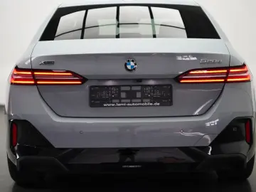 BMW 520d xDrive M Sport ICONIC CARBON 360 H&K MEMO