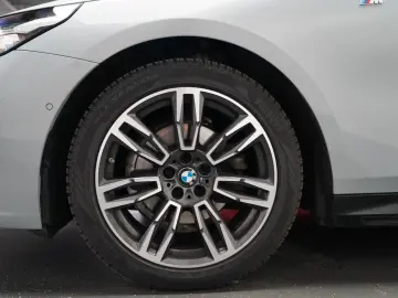 BMW 520d xDrive M Sport ICONIC CARBON 360 H&K MEMO