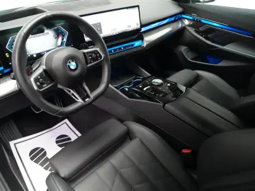 BMW 520d xDrive M Sport ICONIC CARBON 360 H&K MEMO