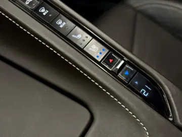 CORVETTE C8 Stingrey Targa Z51 V8 3LT Mag.Rid Lift Carbon