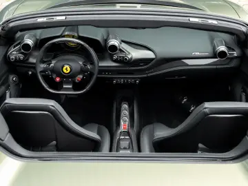 FERRARI F8 SPIDER VERDE MASONI DAYTONA SEAT LIFT CARPLAY