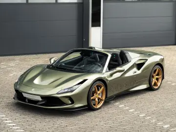 FERRARI F8 SPIDER VERDE MASONI DAYTONA SEAT LIFT CARPLAY