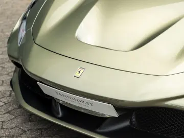FERRARI F8 SPIDER VERDE MASONI DAYTONA SEAT LIFT CARPLAY