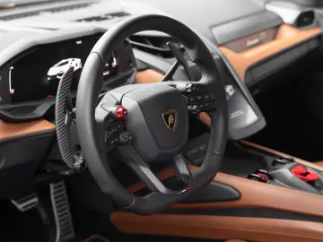 LAMBORGHINI Revuelto   Classica Trim   Passenger Display