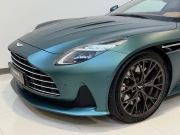 ASTON MARTIN DB12 4.0 V8   Satin Racing Green   21 F…