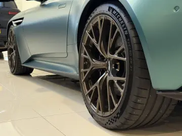 ASTON MARTIN DB12 4.0 V8   Satin Racing Green   21 F…