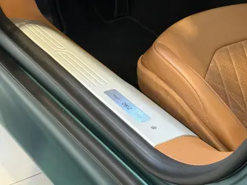 ASTON MARTIN DB12 4.0 V8   Satin Racing Green   21 F…