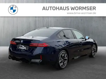 BMW 550e xDrive Limousine M Sportpaket Head-Up DAB