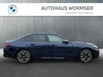 BMW 550e xDrive Limousine M Sportpaket Head-Up DAB