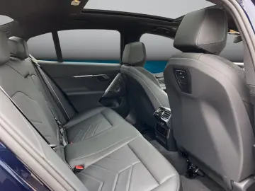 BMW 550e xDrive Limousine M Sportpaket Head-Up DAB