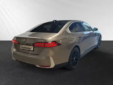 BMW 550e xDrive Inkl. € 1.190 Zubehörbonus Panorama