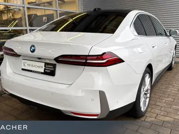 BMW 550e A xDrive Lim Navi 360  ACC HUD H&K adLED
