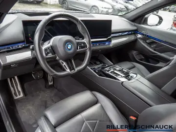 BMW 550e xDrive M-Sport Pro AHK DRIVING-PROF INNOVAT