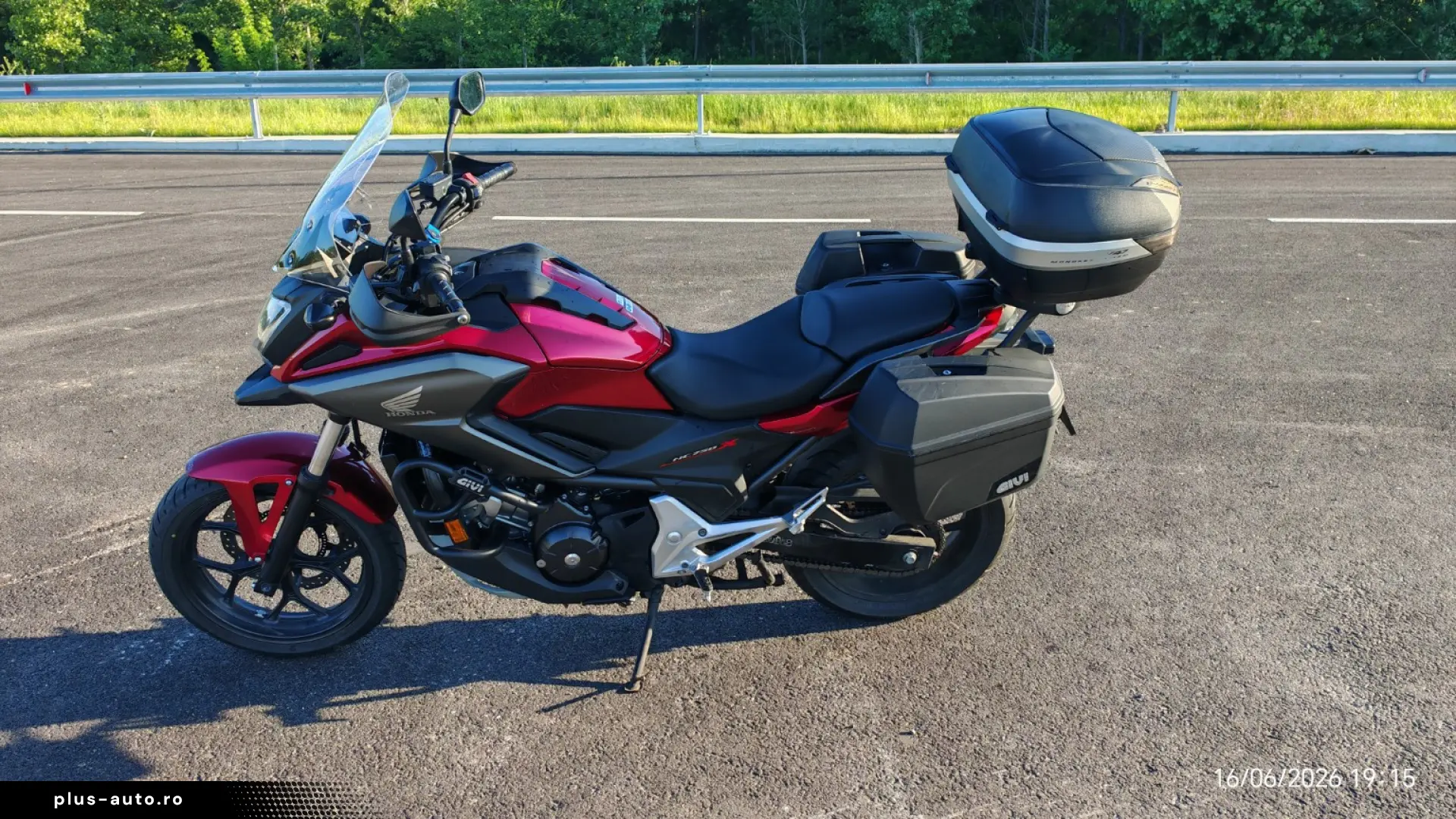 Honda NC750X DCT