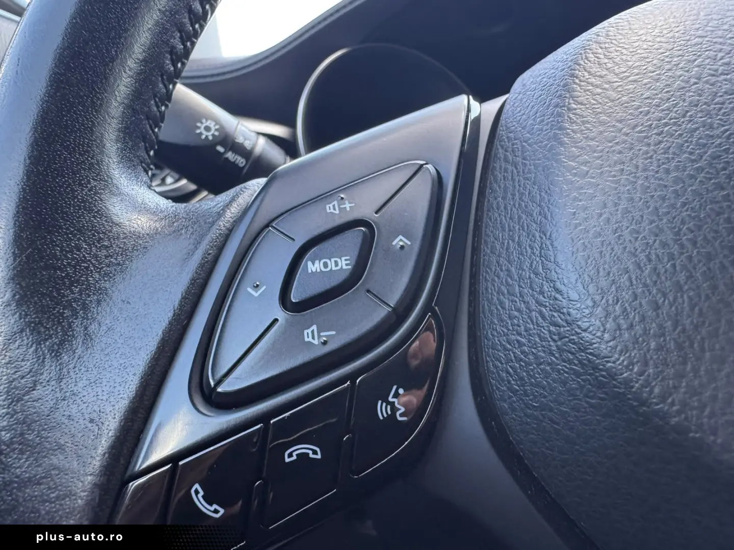 TOYOTA C-HR 1.8 Hybrid Core