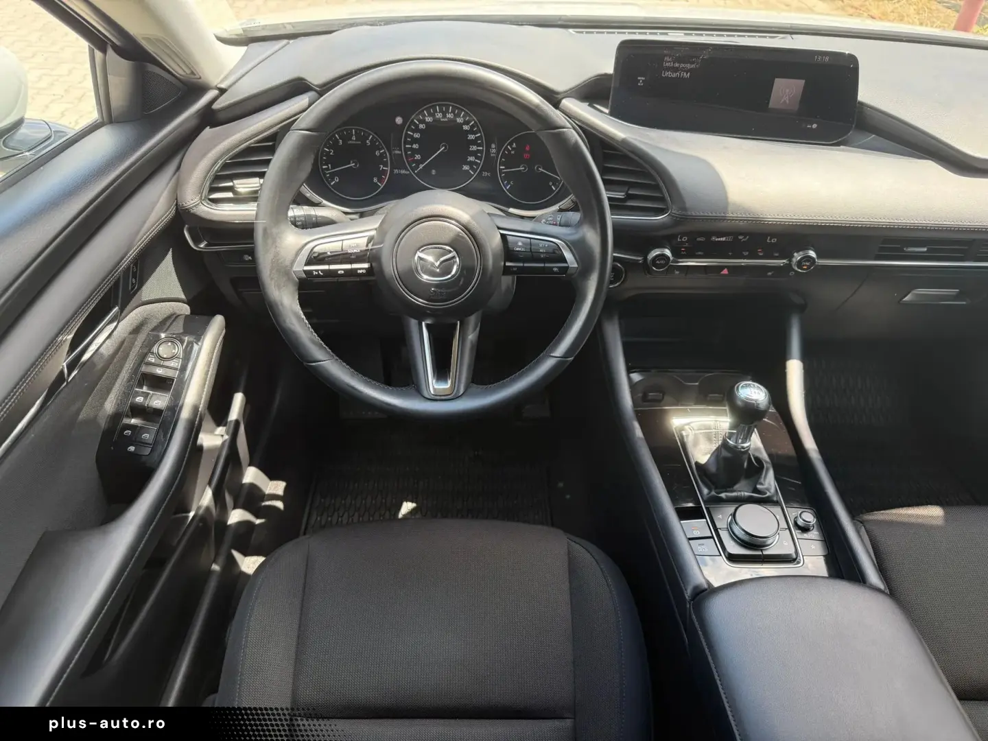MAZDA 3 2023 — imagine 18